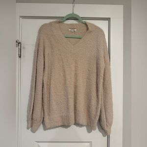 Women’s Vneck Sweater - medium